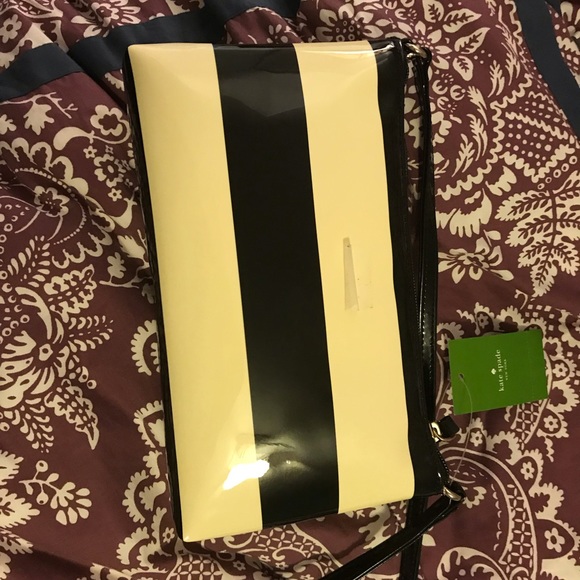 Kate Spade Penn Valley crossbody - Picture 2 of 3